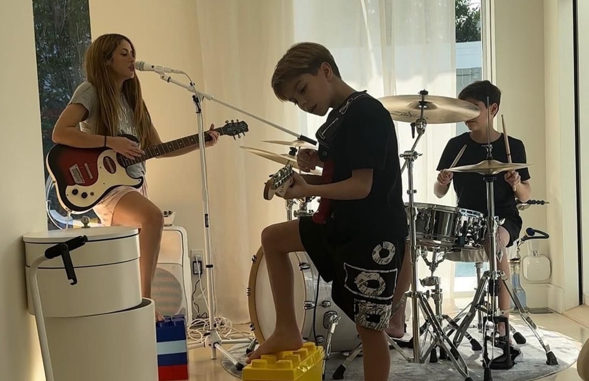 Shakira dan dua putranya, Sasha dan Milan