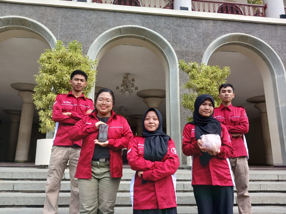 Mahasiswa UGM Ciptakan Aplikasi GO-Farm Siapkan Daging Ayam Bebas Kontaminasi