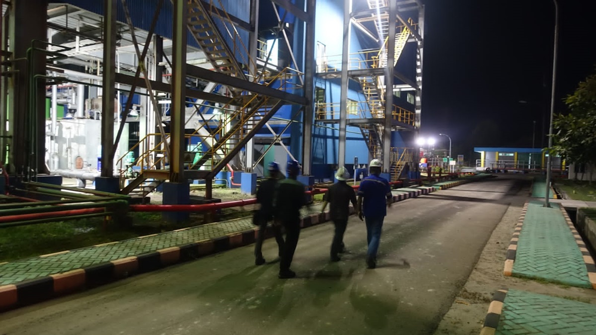 PT PLN berhasil memulihkan pasokan listrik di Pulau Bangka setelah terganggunya jaringan Saluran Udara Tegangan Ekstra Tinggi (SUTET) 275 kV