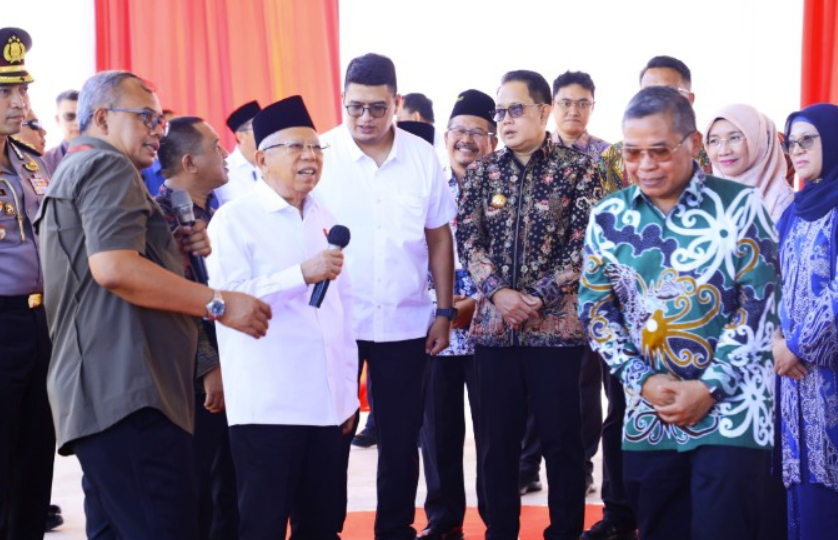  Wakil Presiden Ma'ruf Amin meninjau pabrik pengolahan limbah B3 di Pasuruan