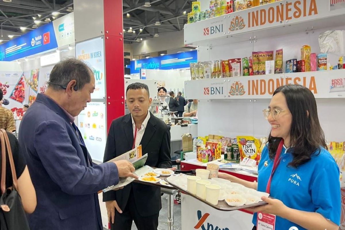 Salahs atu UKM Indonesia mengikuti pameran Seoul Food & Hotel (SFH) 2024