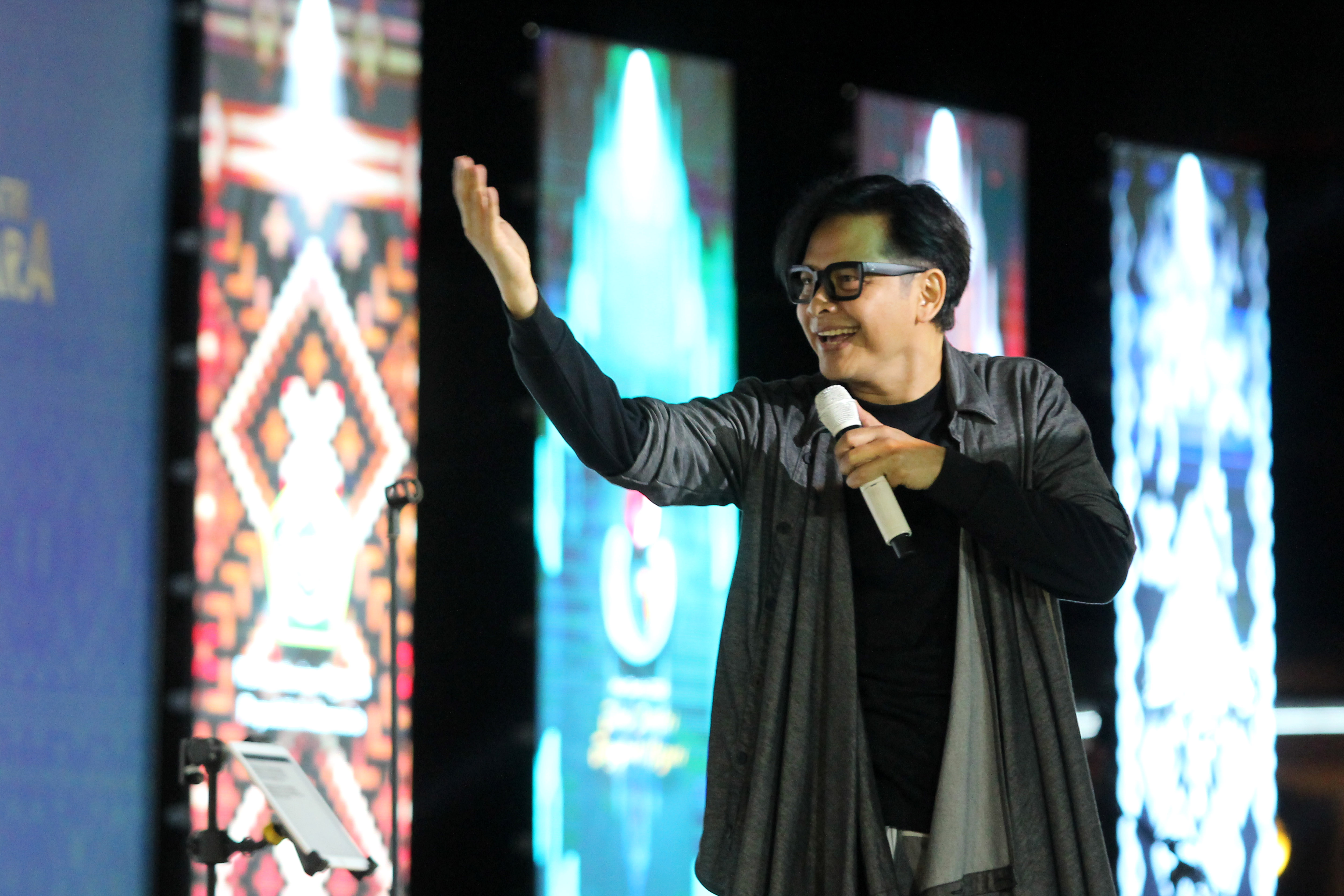 Vokalis Band Gigi Armand Maulana