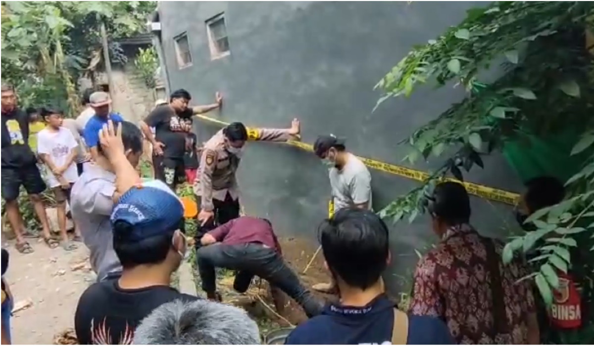 Lokasi pemakaman balita.