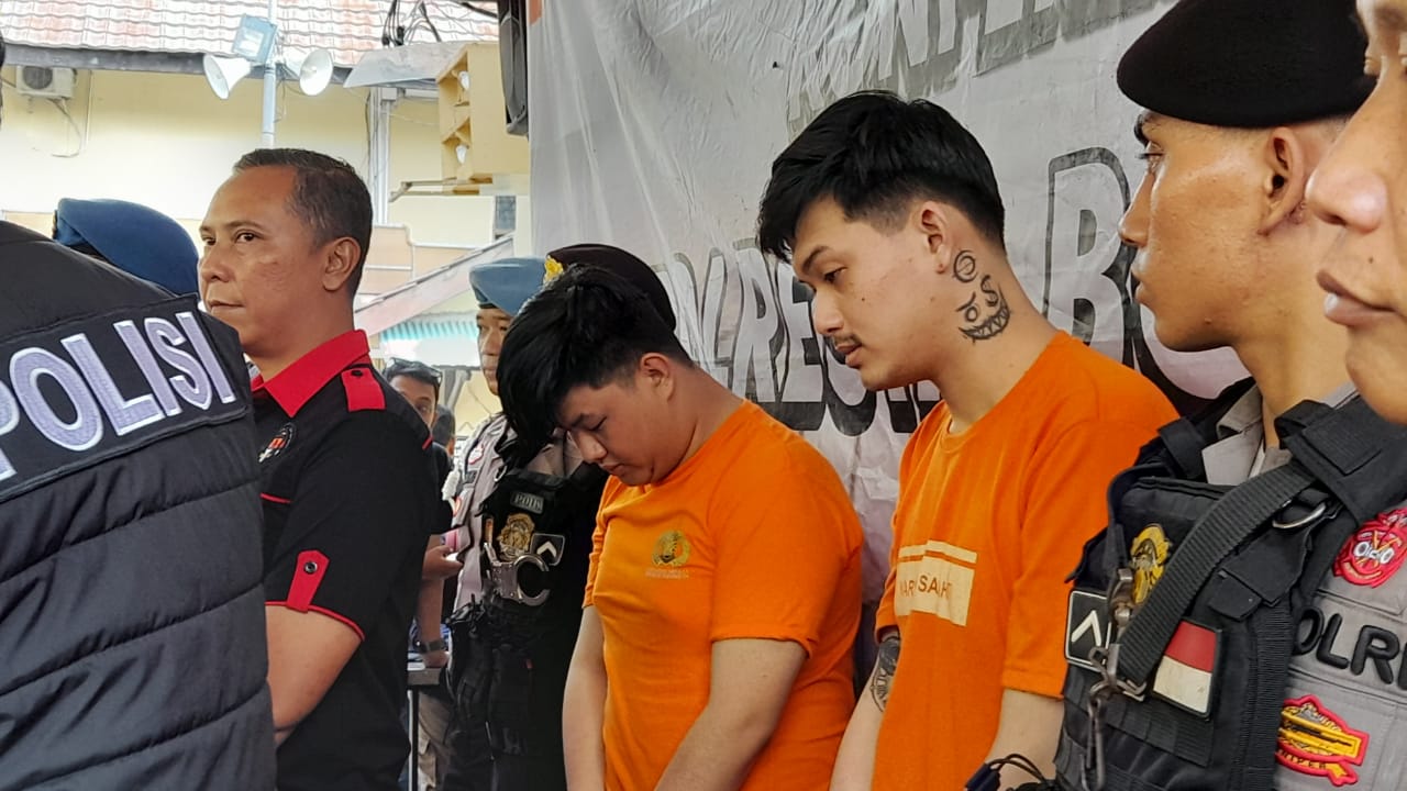 WR dan ER kakak adik, perekrut 70 selebgram yang mempromosikan judi online ditangkap jajaran Satuan Reserse dan Kriminal Polresta Bogor Kota