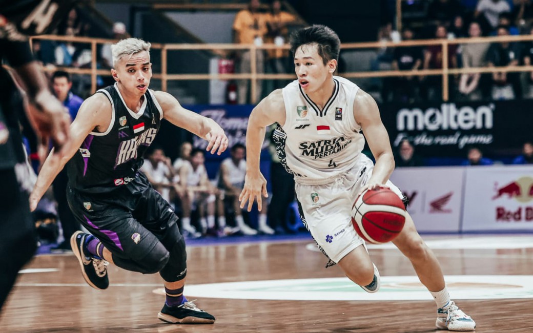 Satria Muda Tutup Peluang Hawks ke Playoff IBL. 