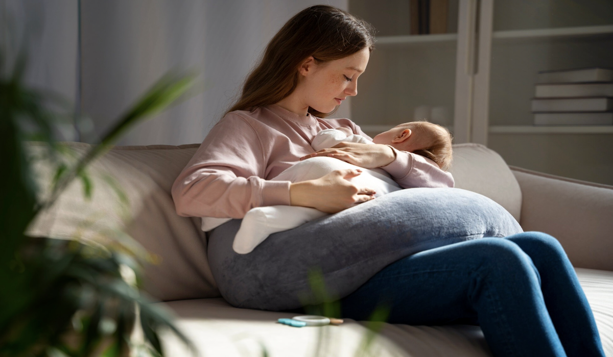5 Makanan yang Harus Dihindari saat Menyusui