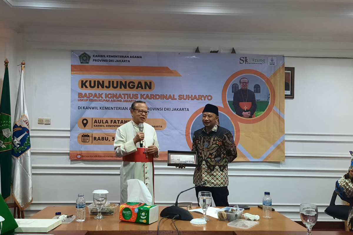 Kunjungan Uskup Agung Jakarta Ignatius Kardinal Suharyo Hardjoatmodjo ke Kanwil Kementerian Agama Provinsi DKI Jakarta.