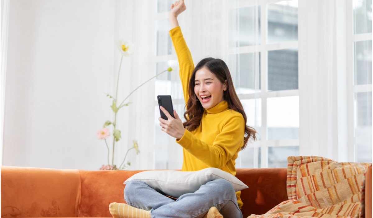 Banyak cara kita untuk mulai investasi. Tidak perlu bingung. Kamu cukup download BRImo di Playstore, App Store, atau Huawei AppGallery.