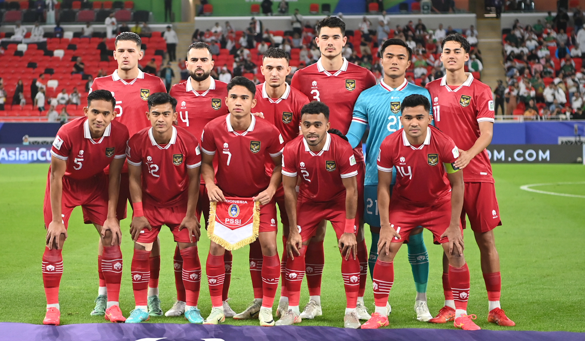 Ilustrasi: Timnas Indonesia berfoto bersama sesaat sebelum menjalani laga melawan Irak pada penyisihan grup D Piala Asia 2023