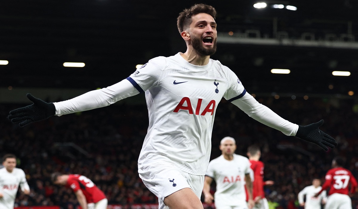 Gelandang Tottenham Hotspur Rodrigo Bentancur