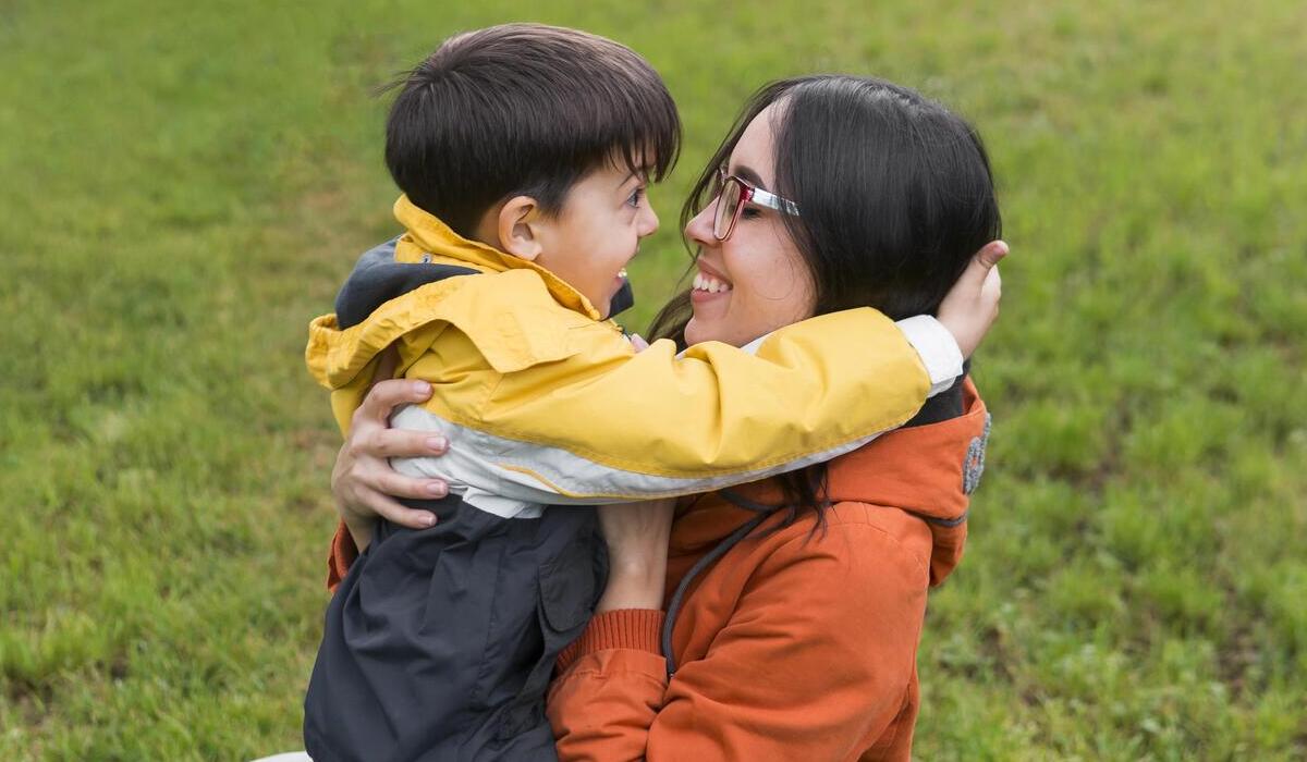 Ilustrasi, perempuan dan anak.