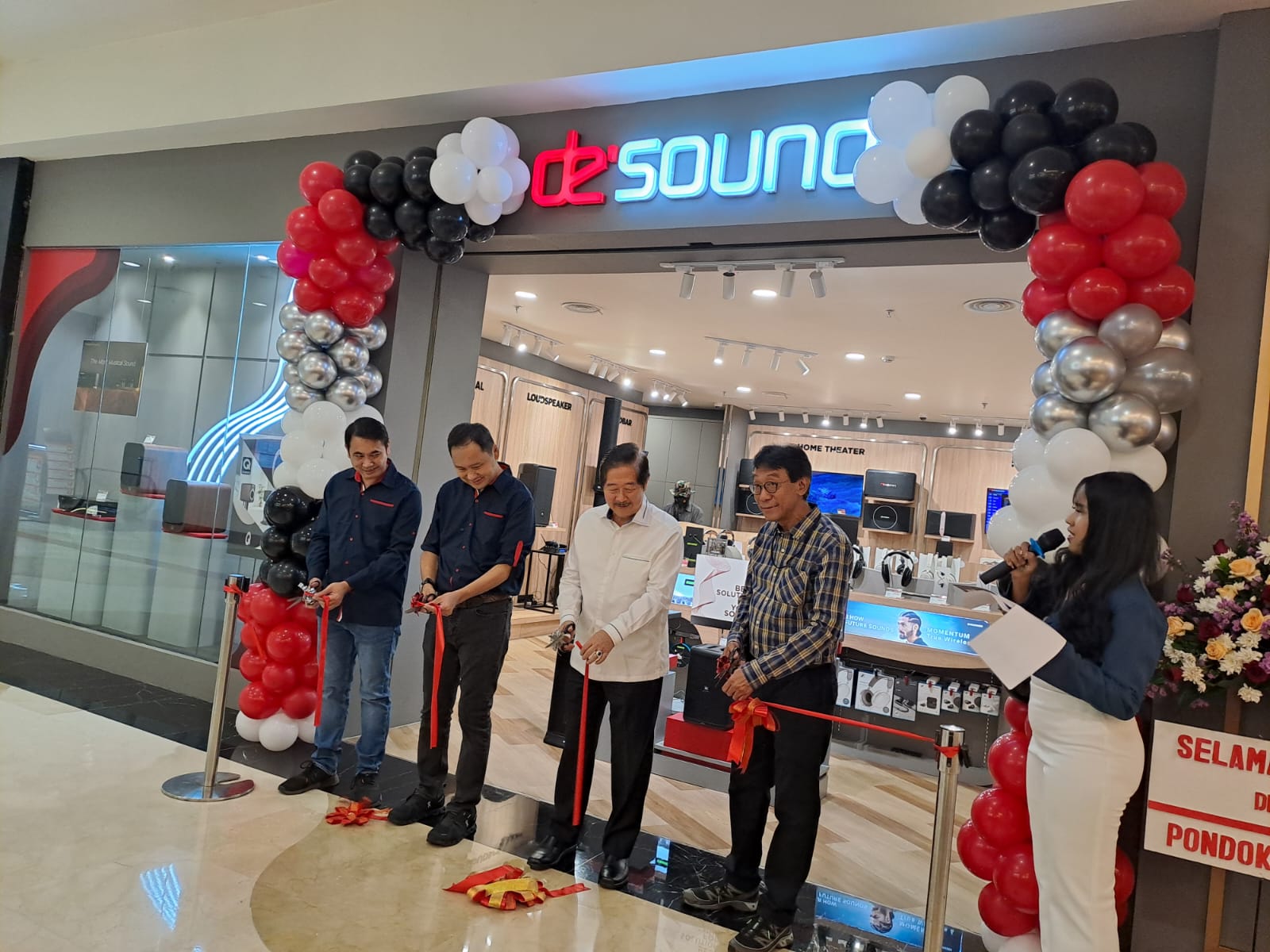 Grand opening Desound Store di PIK 2
