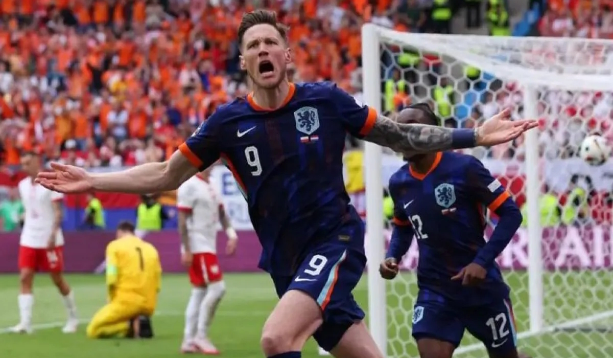 Selebrasi pemain depan Belanda Wout Weghorst