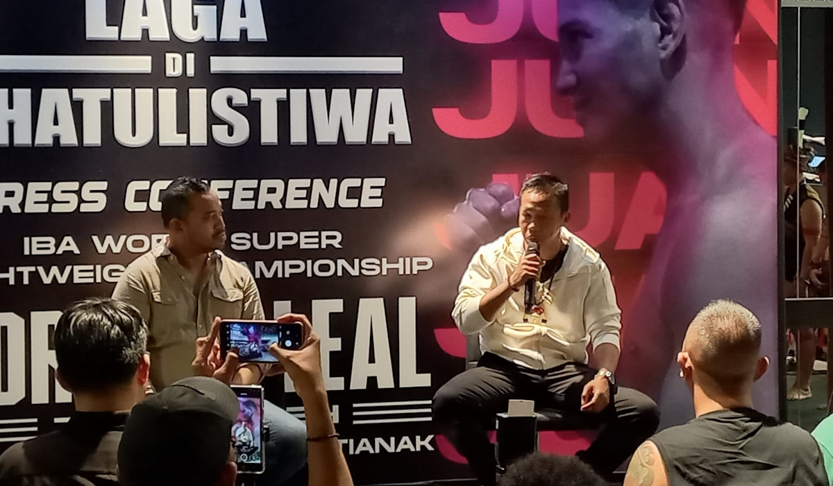 Petinju Indonesia Daud Yordan mengumumkan akan segera kembali bertanding