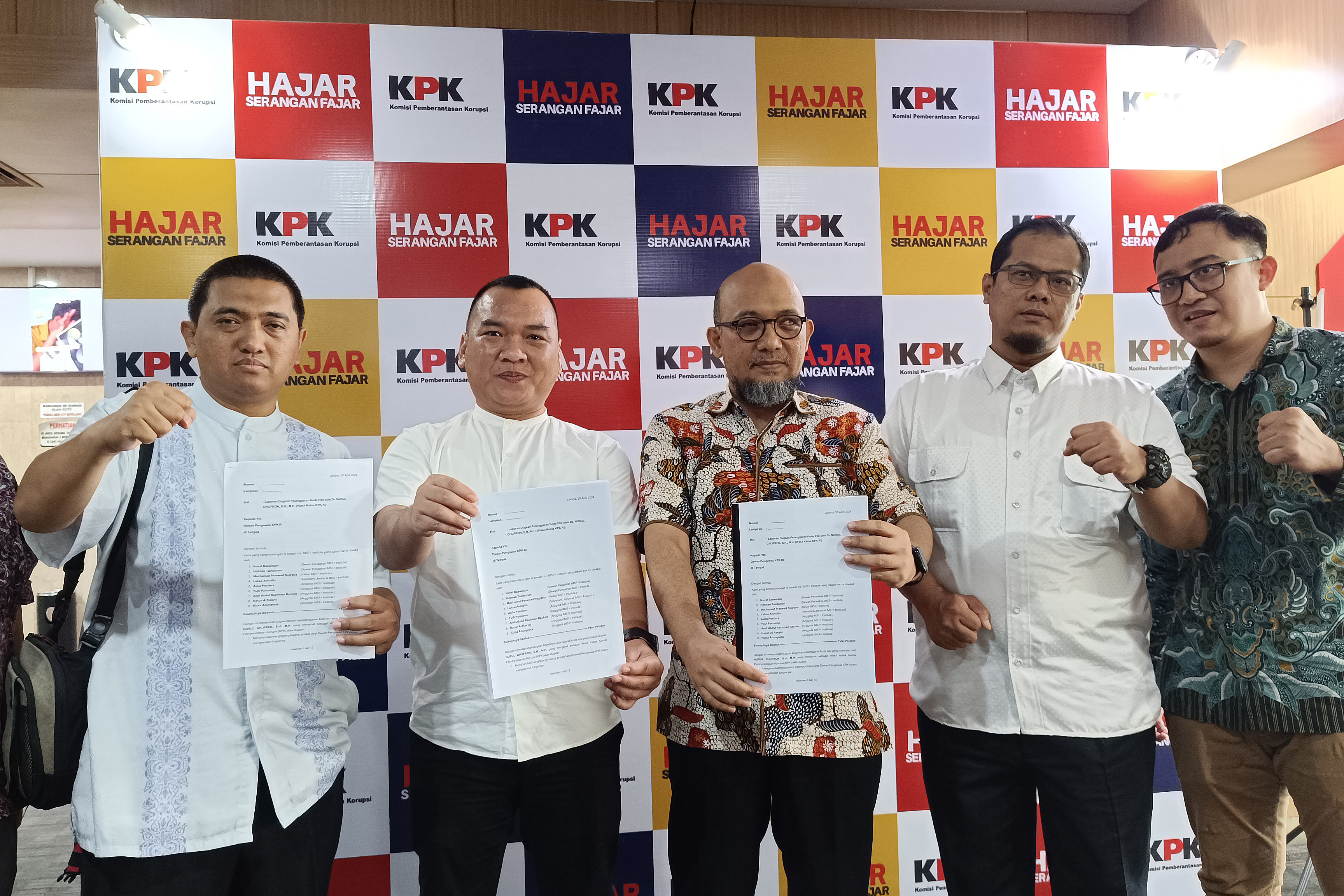 Sejumlah mantan penyidik Komisi Pemberantasan Korupsi (KPK) yang tergabung dalam IM57+ Institute. 