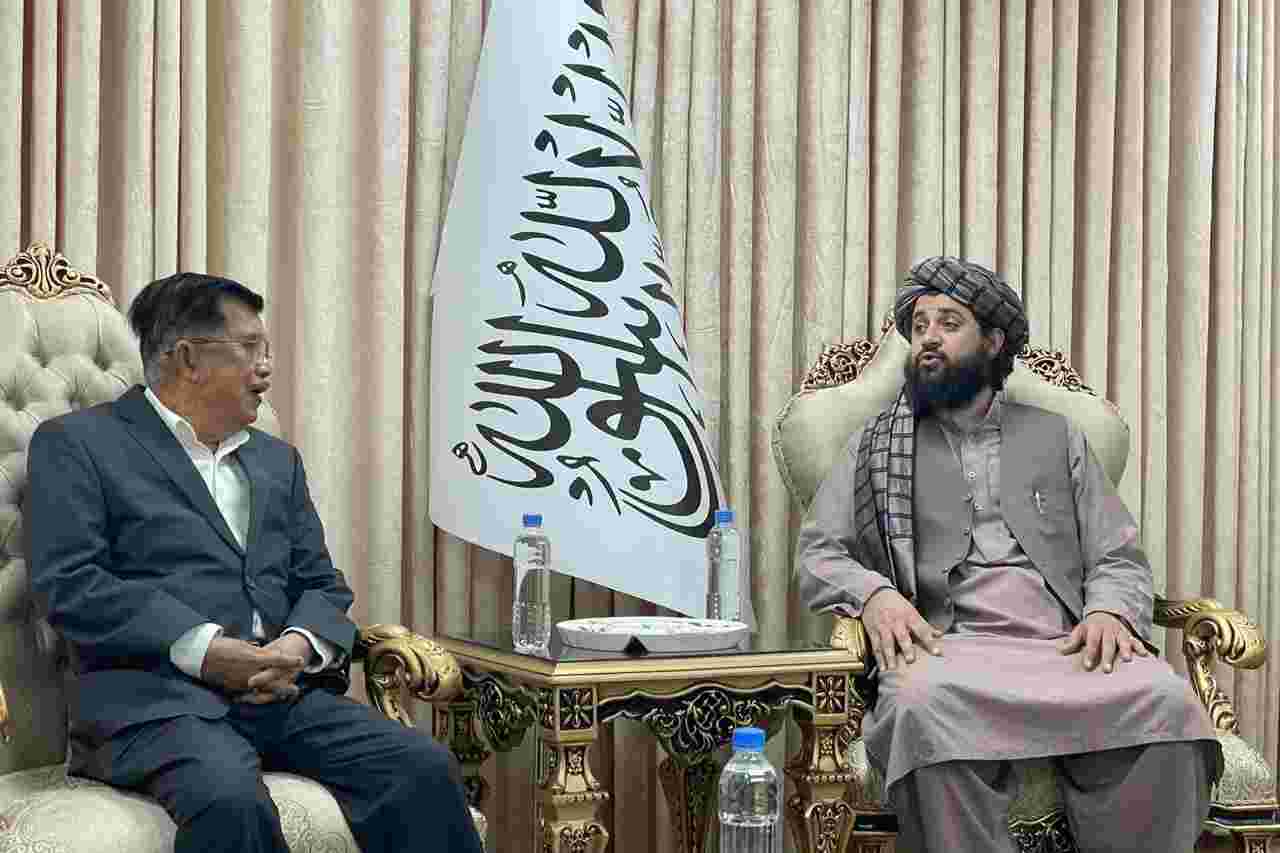 Mantan Wapres RI Jusuf Kalla dan Menhan Afghanistan Mullah Mohammad Yaqoob Mujahid