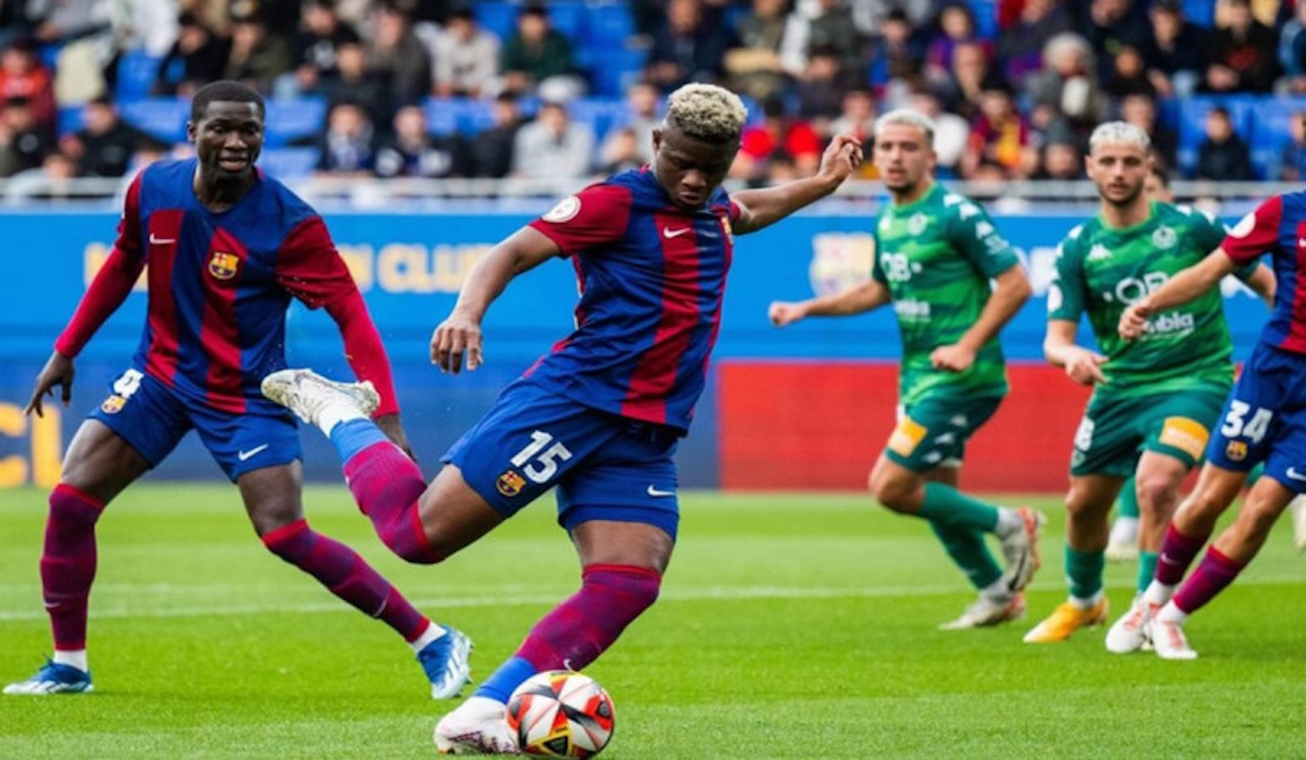 Bek Barcelona Mikayil Faye