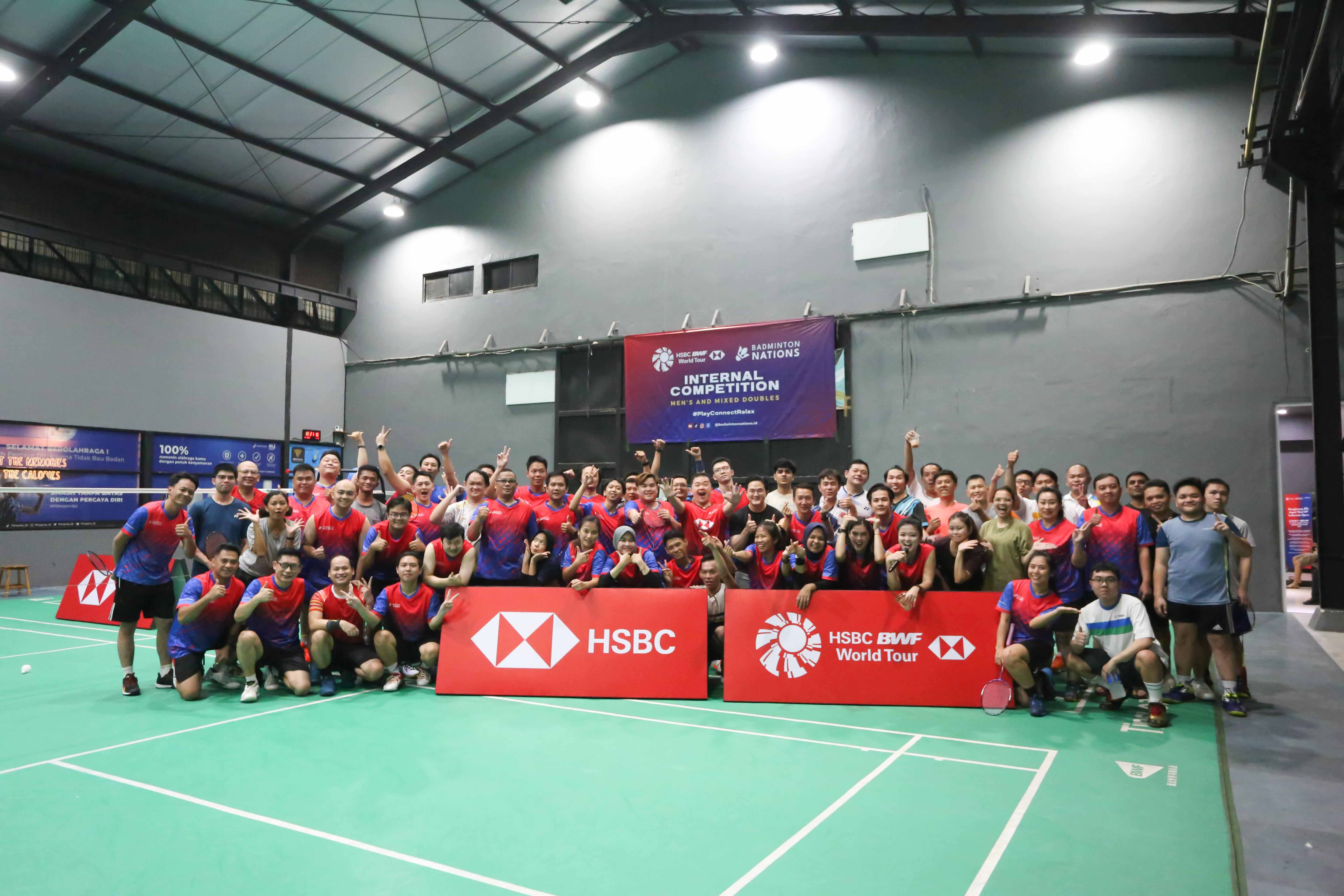 Kompetisi amatir badminton diramaikan oleh lebih dari 300 peserta di wilayah Jakarta.