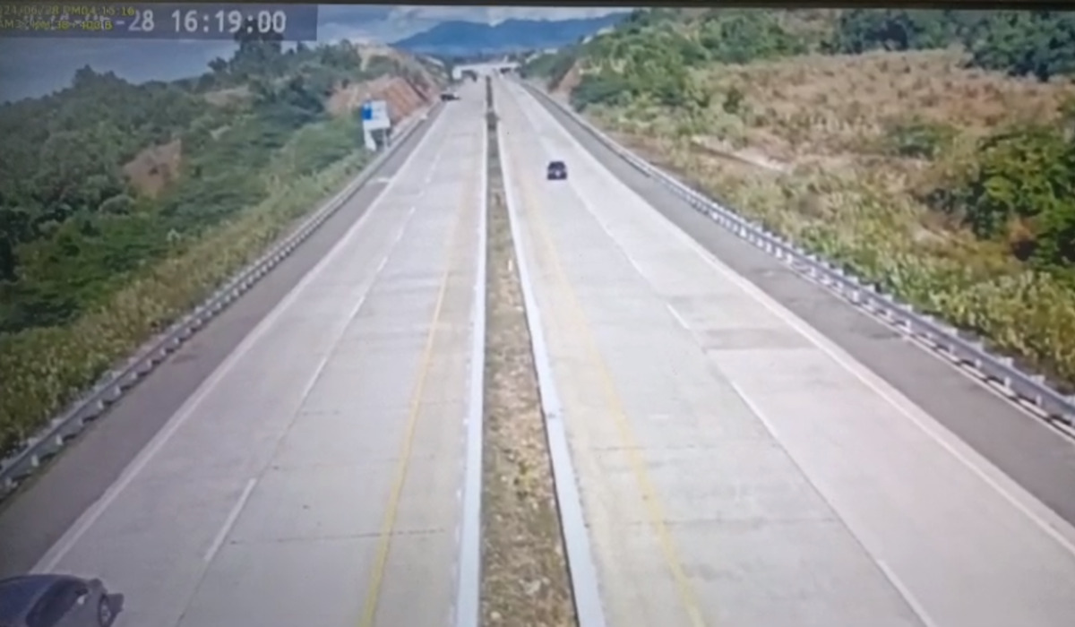 Ruas tol Sigli-Banda Aceh, lokasi kecelakaan yang tewaskan 3 orang.