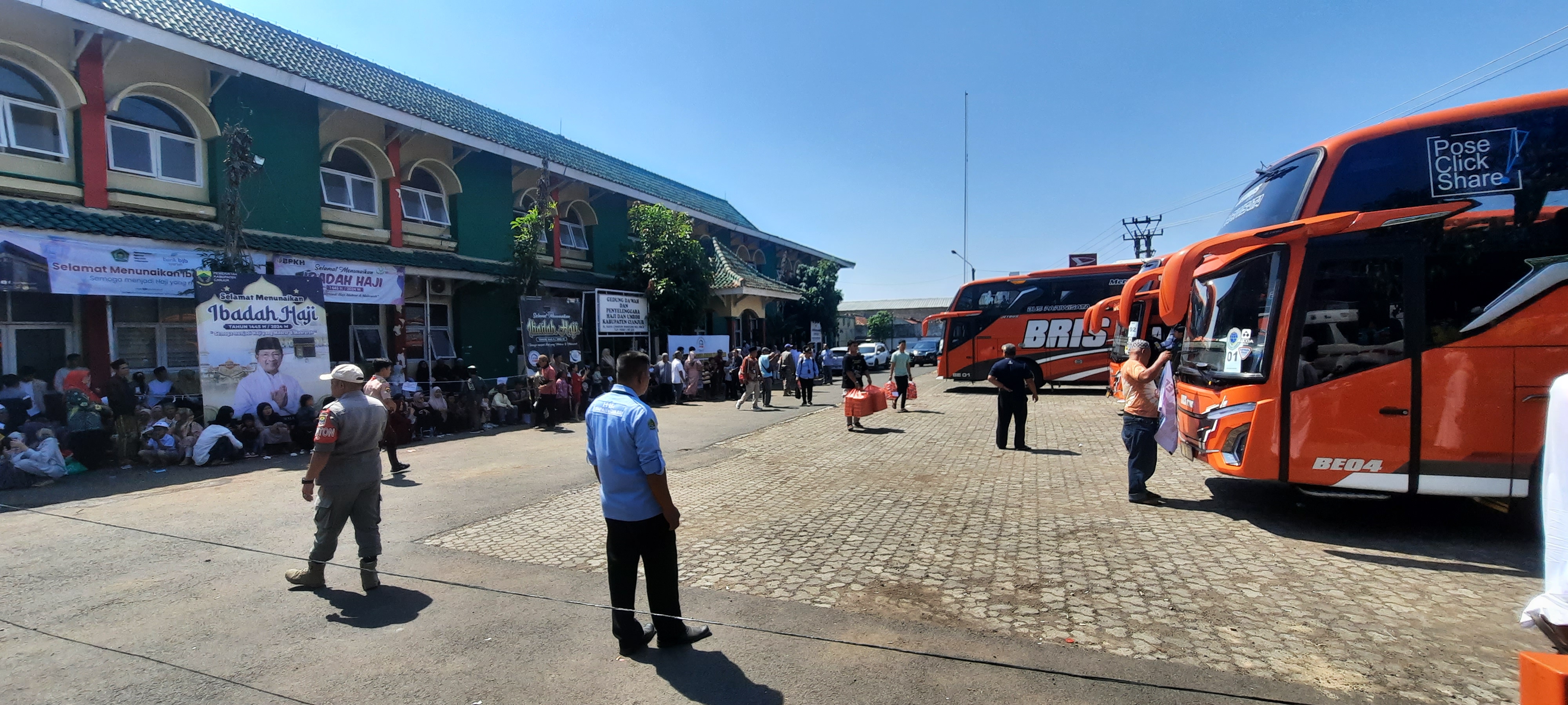 Cianjur Berangkatkan Jemaah Haji Kloter Terakhir