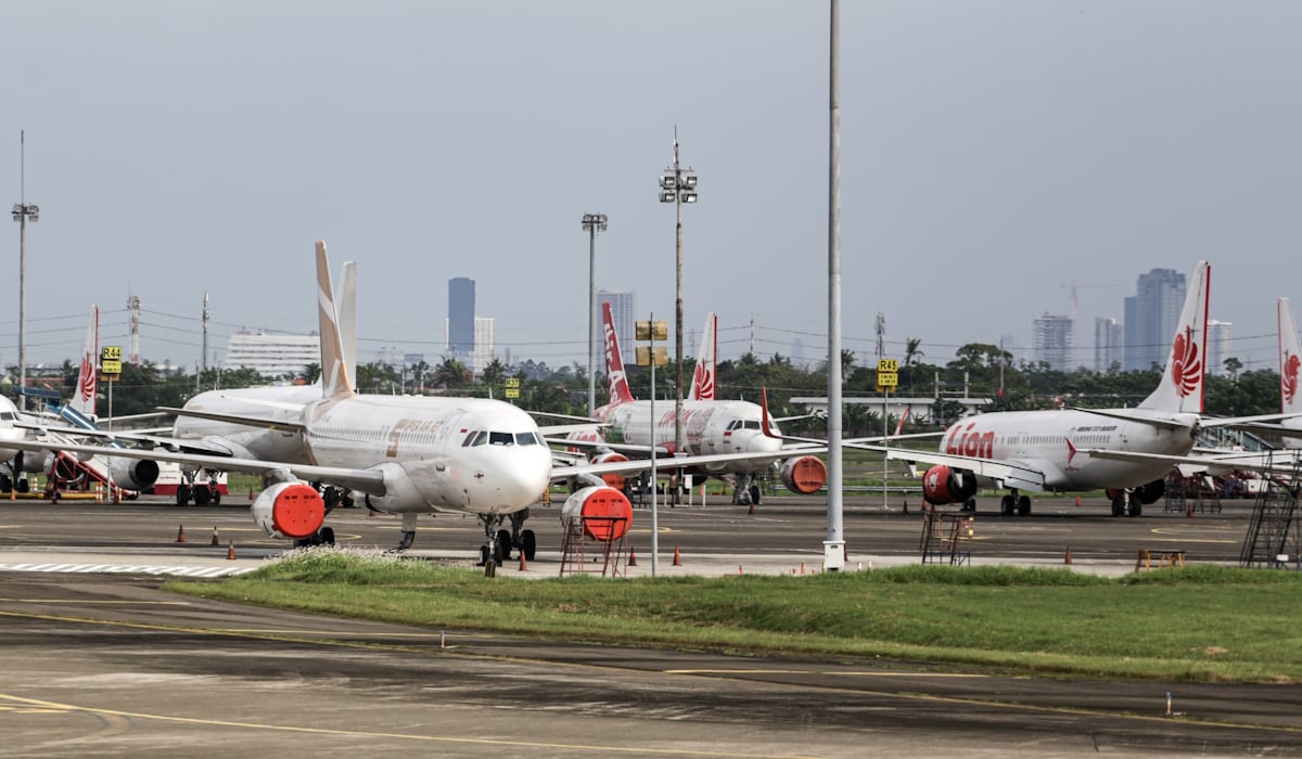 Sejumlah pesawat terparkir di Bandara Soekarno Hatta,