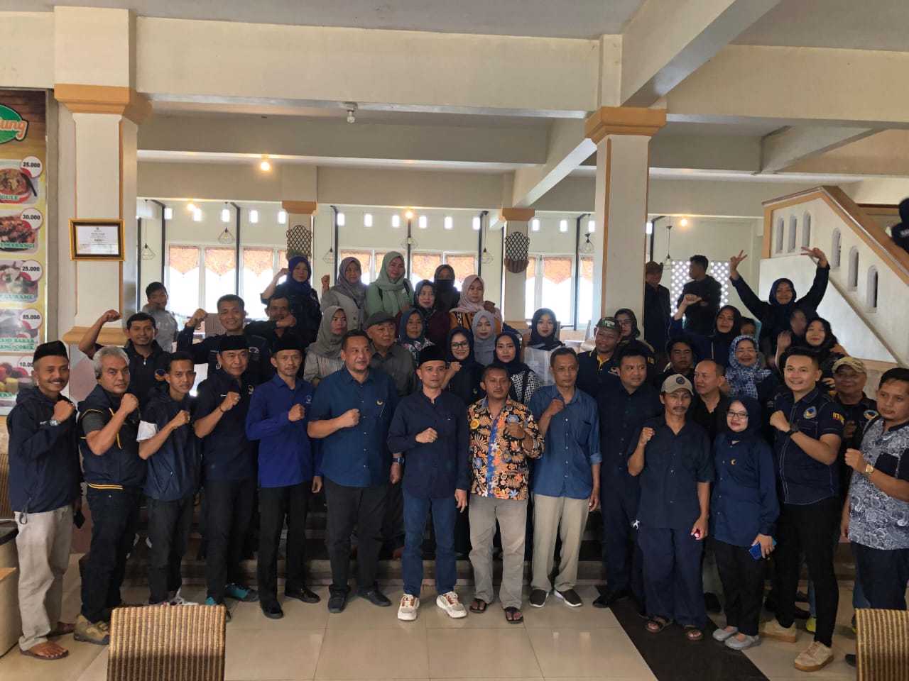 Tokoh masyarakat dan kader NasDem Kabupaten Tasikmalaya dukung  Ade Ikhwan Batara sebagai calon wakil bupati.