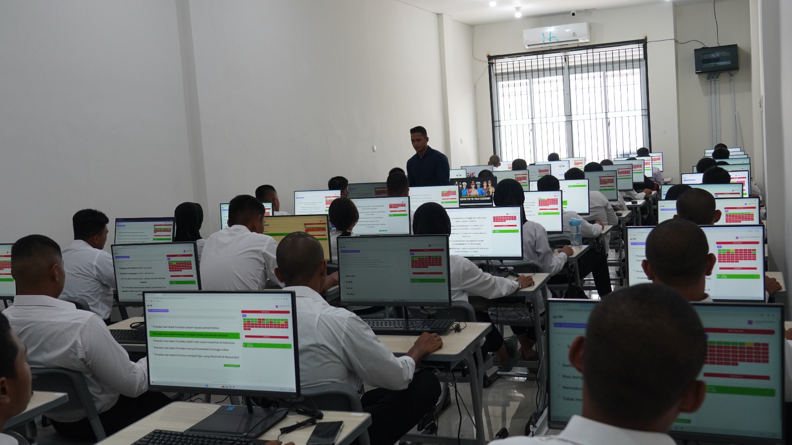 Aplikasi Kalkulator Tes Polri.