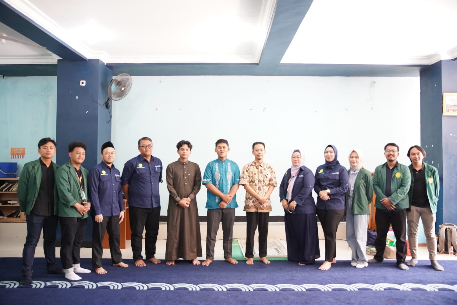 Tim P2M Prodi Humas dan Komunikasi Digital UNJ Goes to Pondok Pesantren