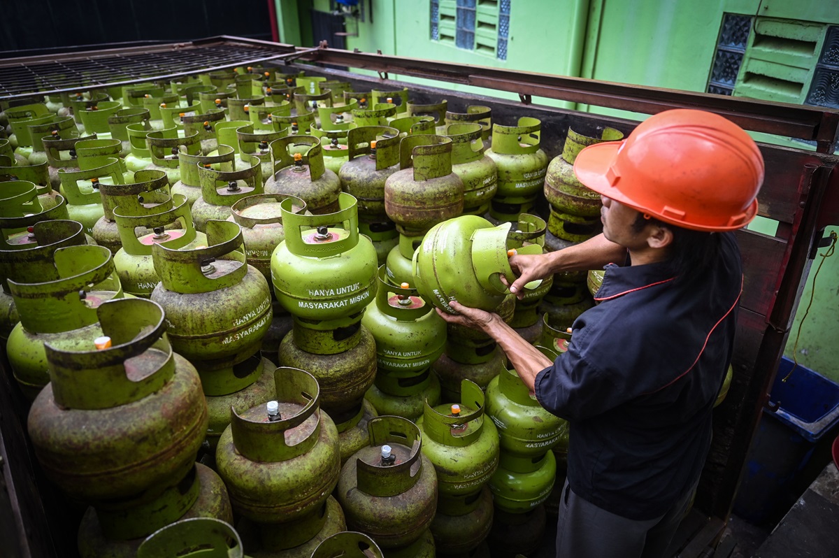 Video viral dan laporan masyarakat mengenai dugaan pengoplosan gas LPG 3 kilogram menjadi perhatian di Bali.