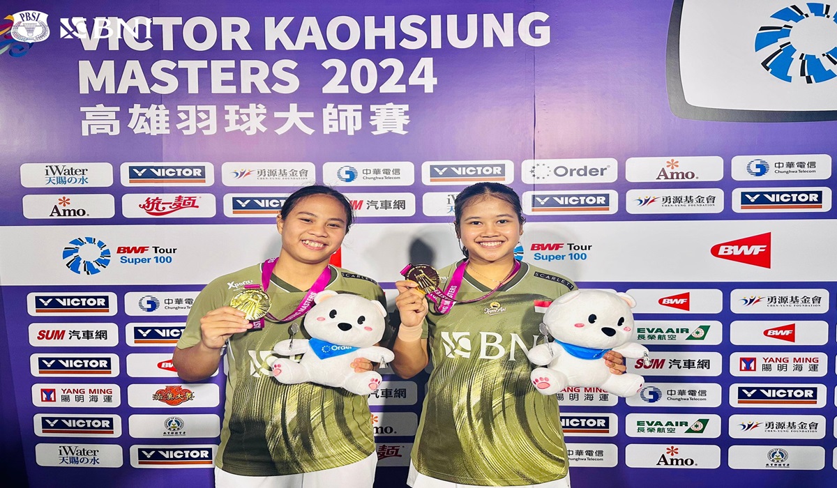 Pasangan ganda putri Indonesia Jesita Putri Miantoro/Febi Setianingrum usai menjadi juara Kaohsiung Masters.