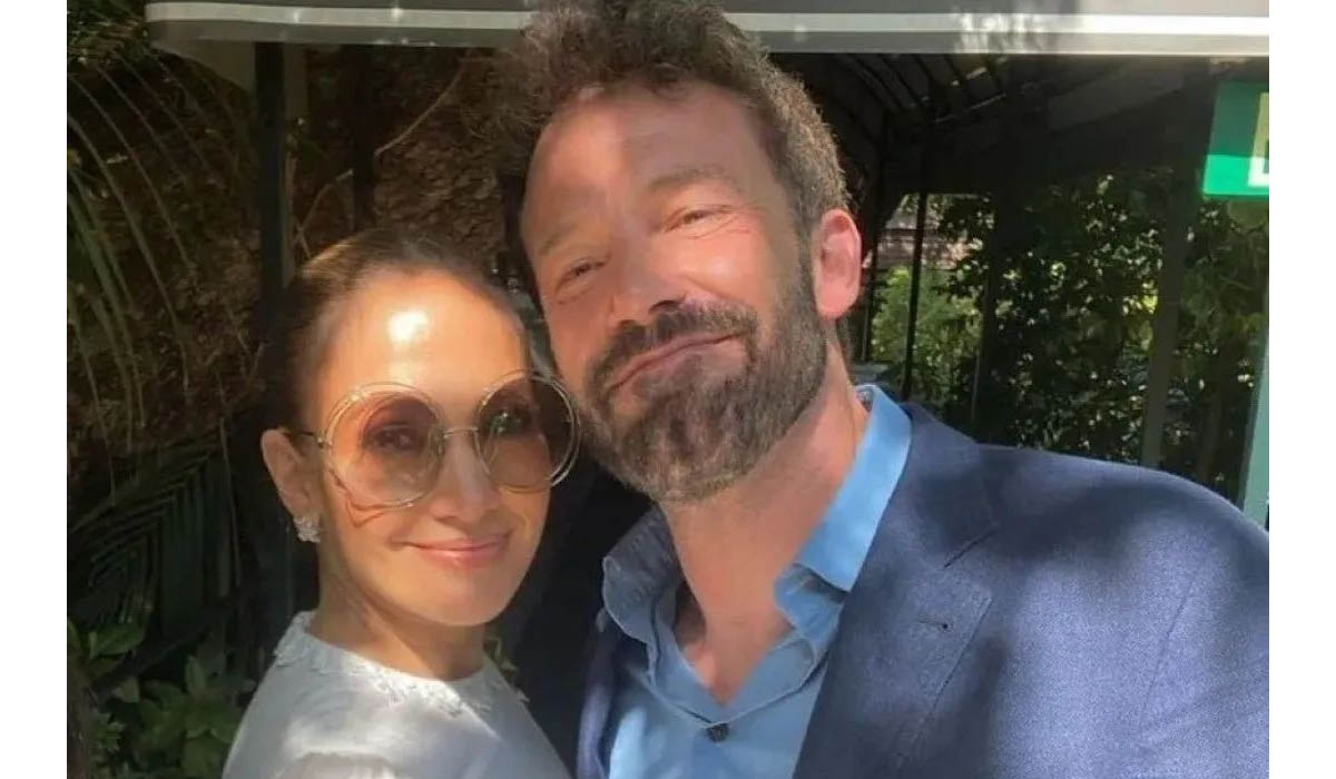 Jennifer Lopez dan Ben Affleck mengadakan pertemuan selama empat jam di rumah pernikahan mereka senilai US$60 juta