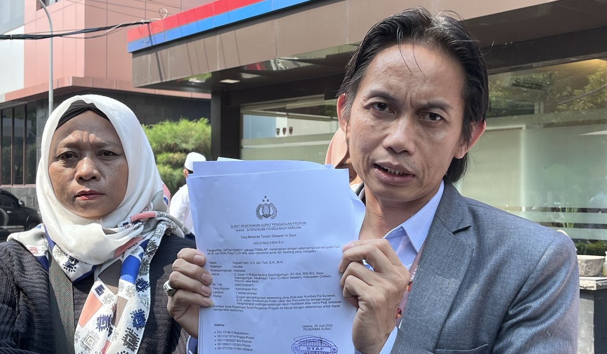 Kuasa hukum Pegi, Toni RM di depan Gedung Divpropam Polri, Jakarta Selatan, Kamis, 20 Juni 2024.