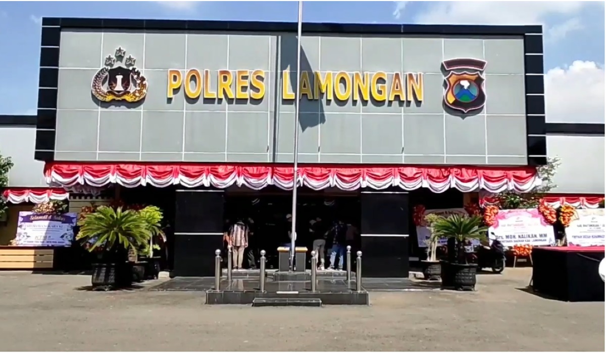 Kantor Polres Lamongan.