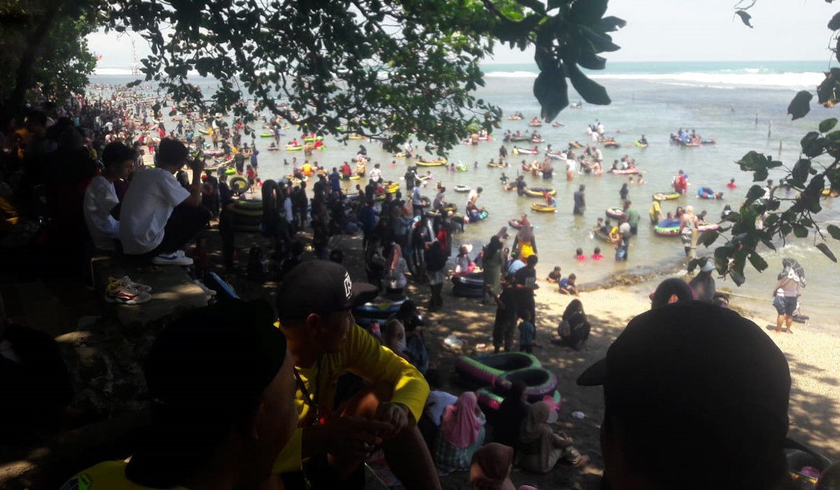 Objek wisata Pantai Sindangkerta