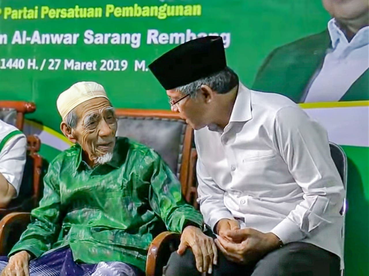 Maimoen Zubair (kiri).