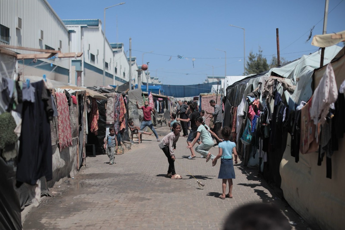 Seorang pejabat UNICEF, James Elder, menyuarakan keprihatinan atas serangan terhadap anak-anak di Gaza yang sering diabaikan