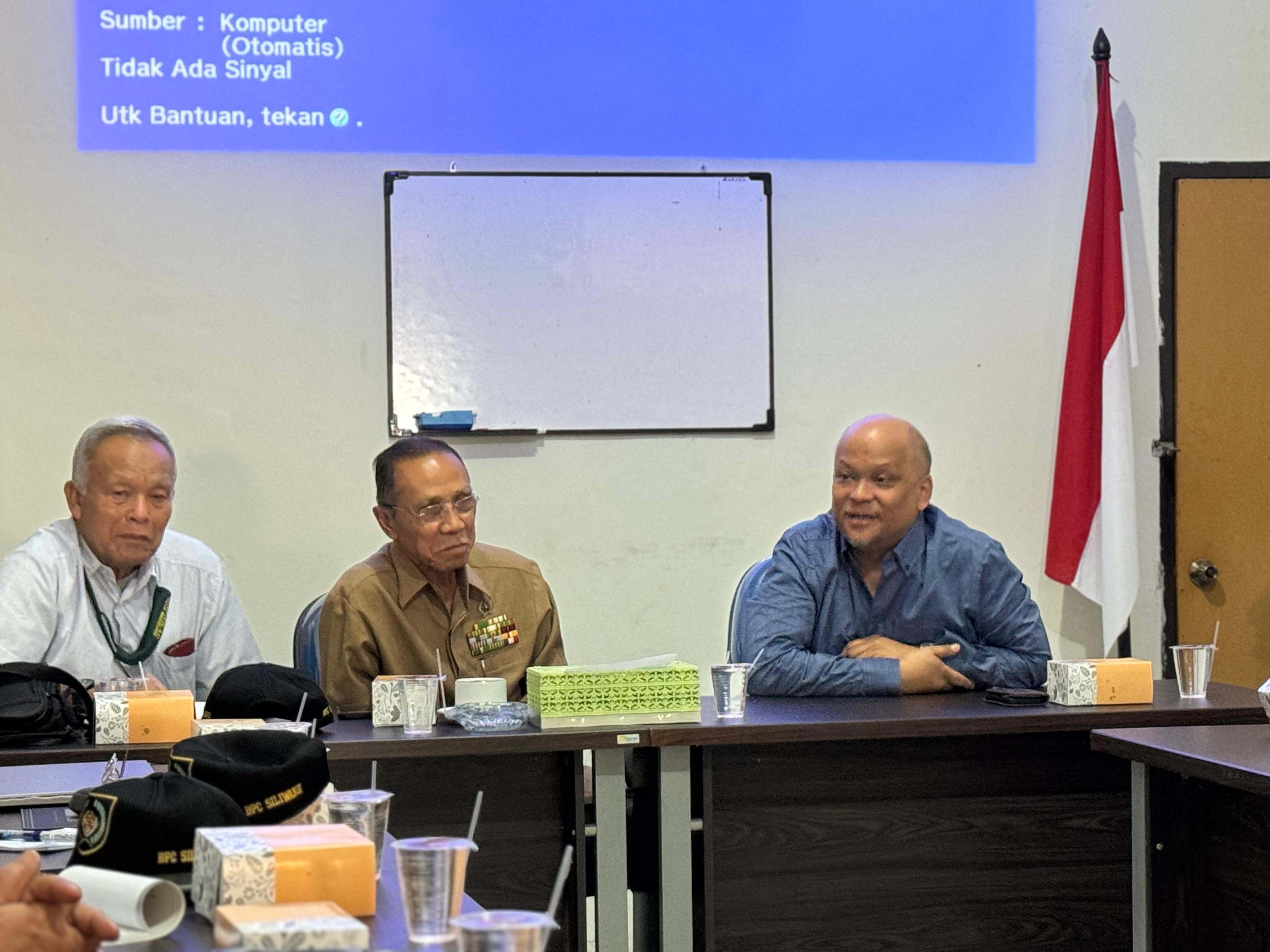 Ilham Akbar Habibie berdialog dengan para purnawirawan yang tergabung dalam Badan Pembina Citra Siliwangi.