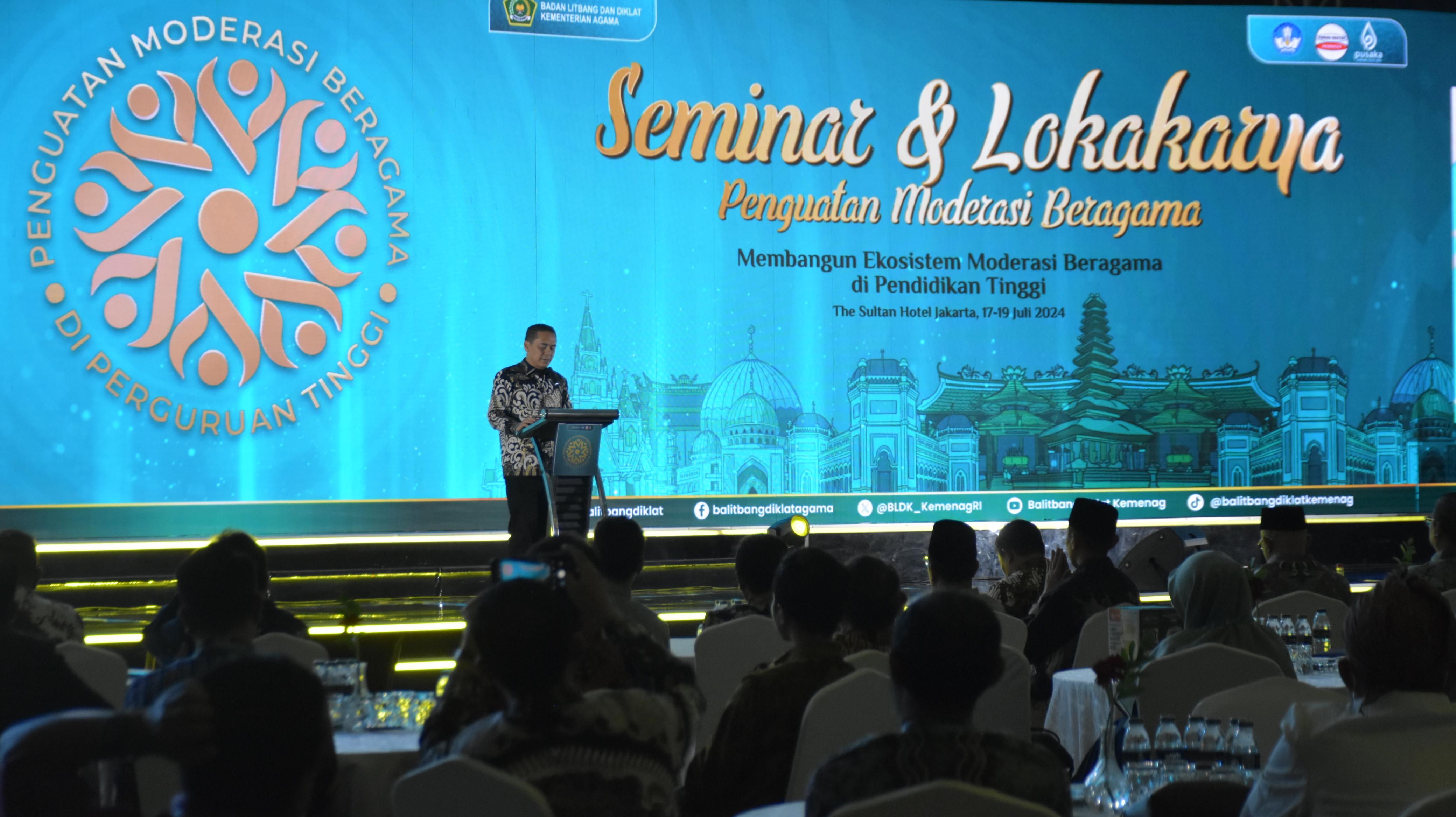 Semiloka Penguatan Moderasi Beragama merupakan kolaborasi antara Kementerian Agama dengan Forum Rektor Indonesia (FRI). 