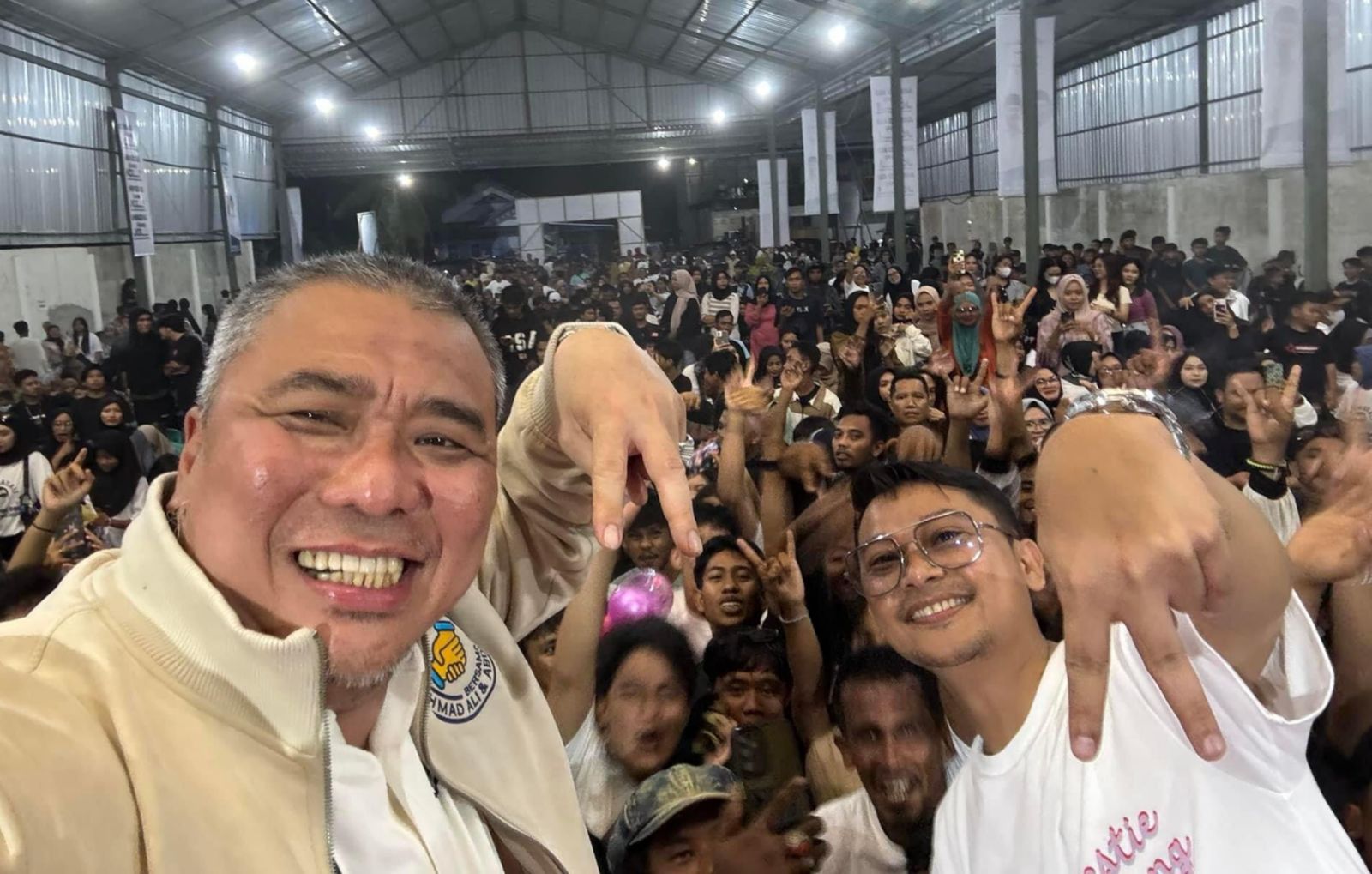 Bakal calon gubernur Sulteng Ahmad Ali (kiri)