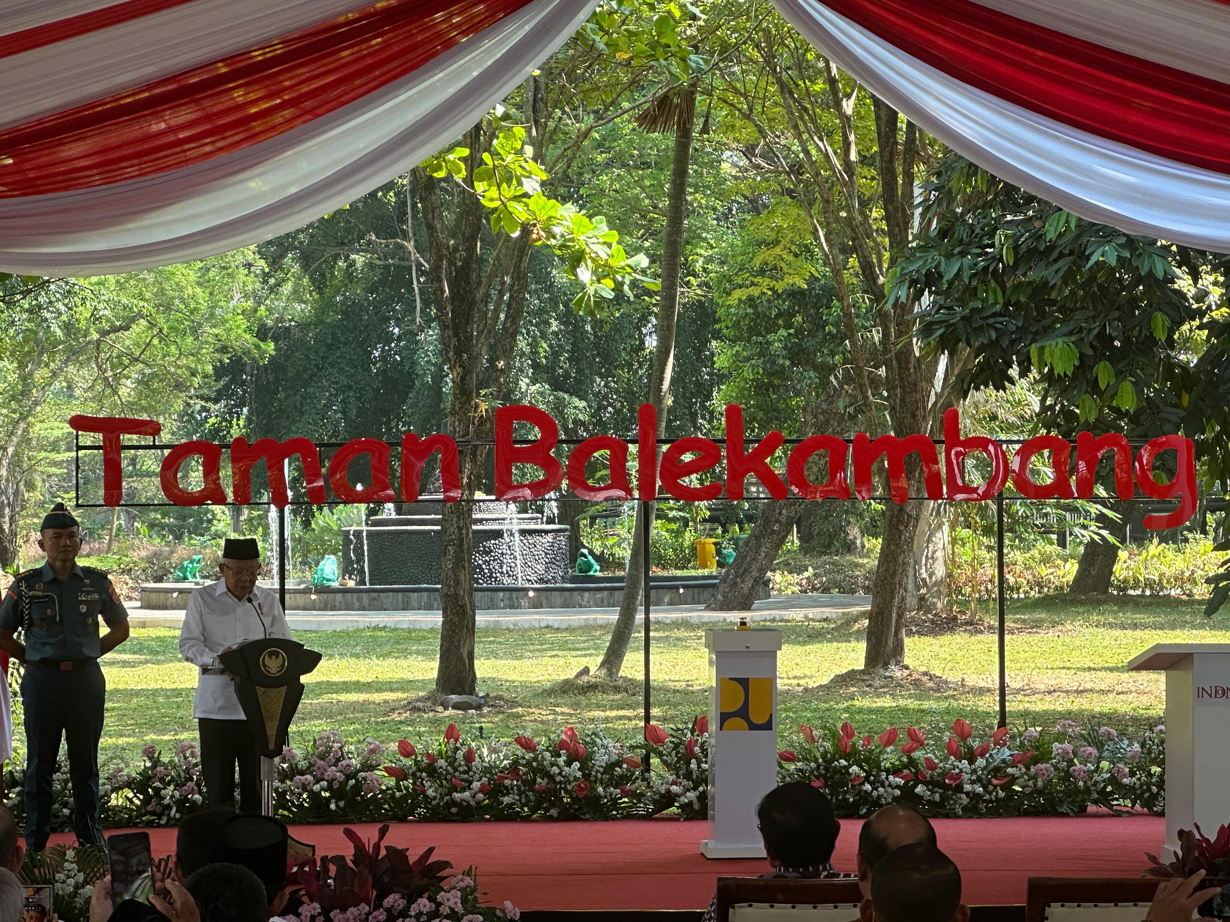 Wakil Presiden (Wapres) K.H. Ma’ruf Amin meresmikan Revitalisasi Kawasan Taman Balekambang, Surakarta, Provinsi Jawa Tengah, Kamis (24/7)