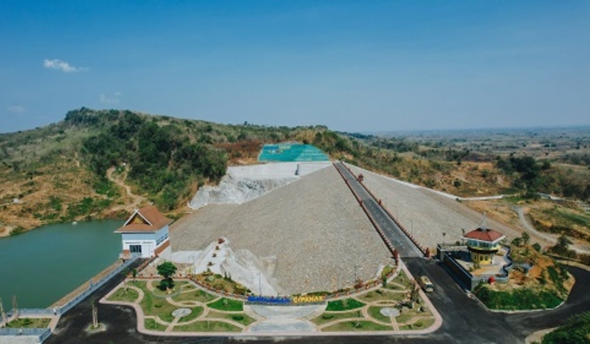 Bendungan Cipanas, di Kecamatan Ujungjaya, Kabupaten Sumedang.