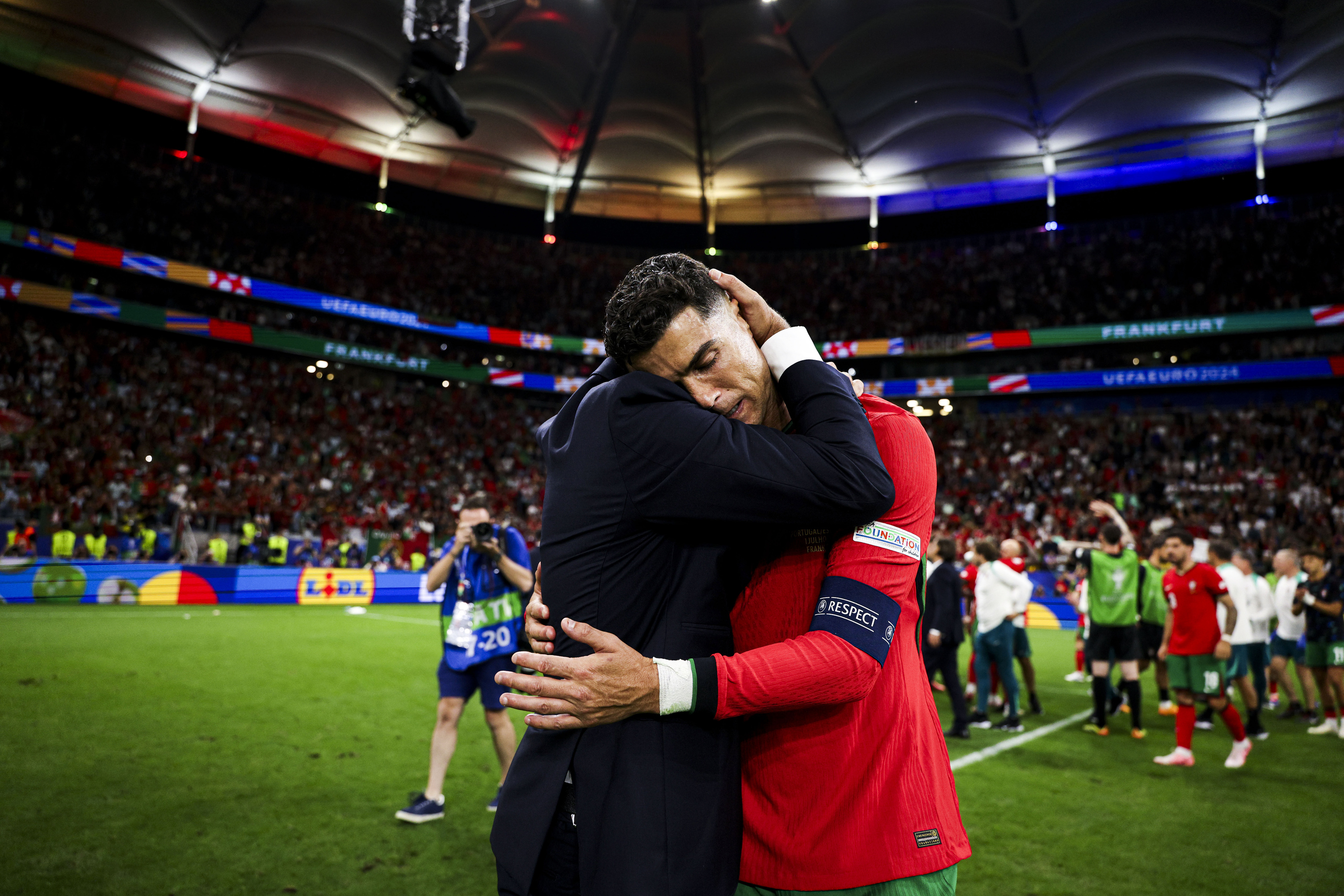 Momen Ronaldo Menangis dan Meminta Maaf Setelah Gagal Penalti 