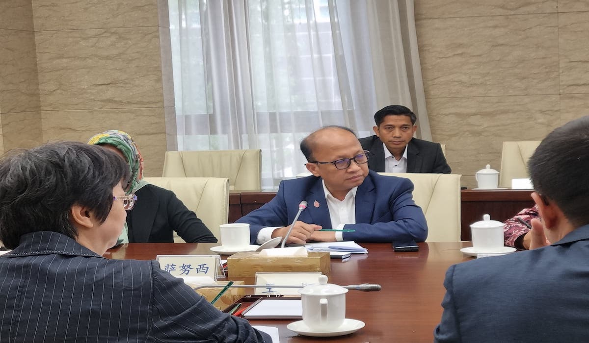 Sekjen Kemnaker Anwar Sanusi mengunjungi headquarters Kementerian SDM dan Jaminan Sosial RRT di Beijing 