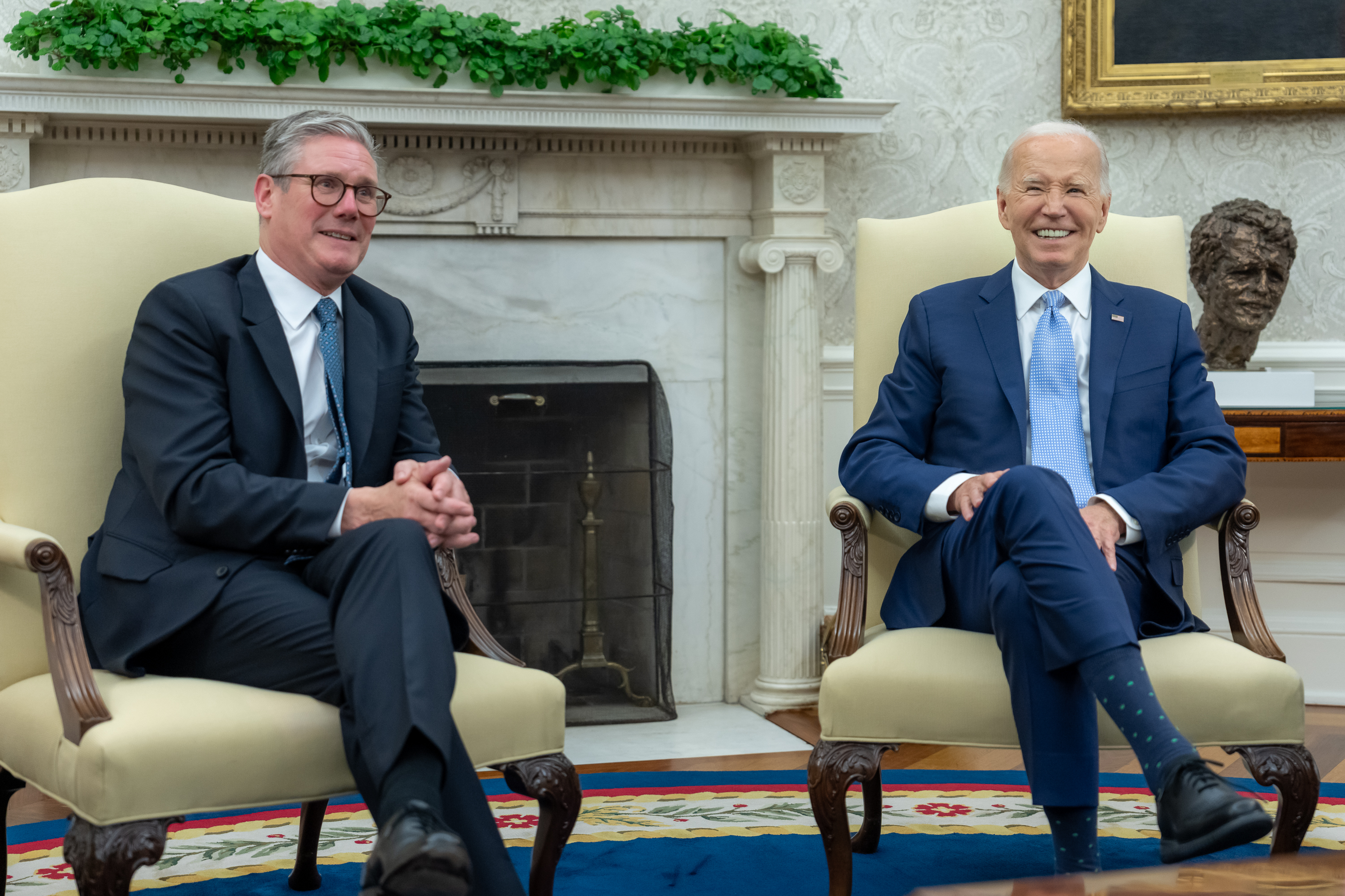 PM Inggris Keir Starmer dan Biden Bahas Gencatan Senjata Gaza