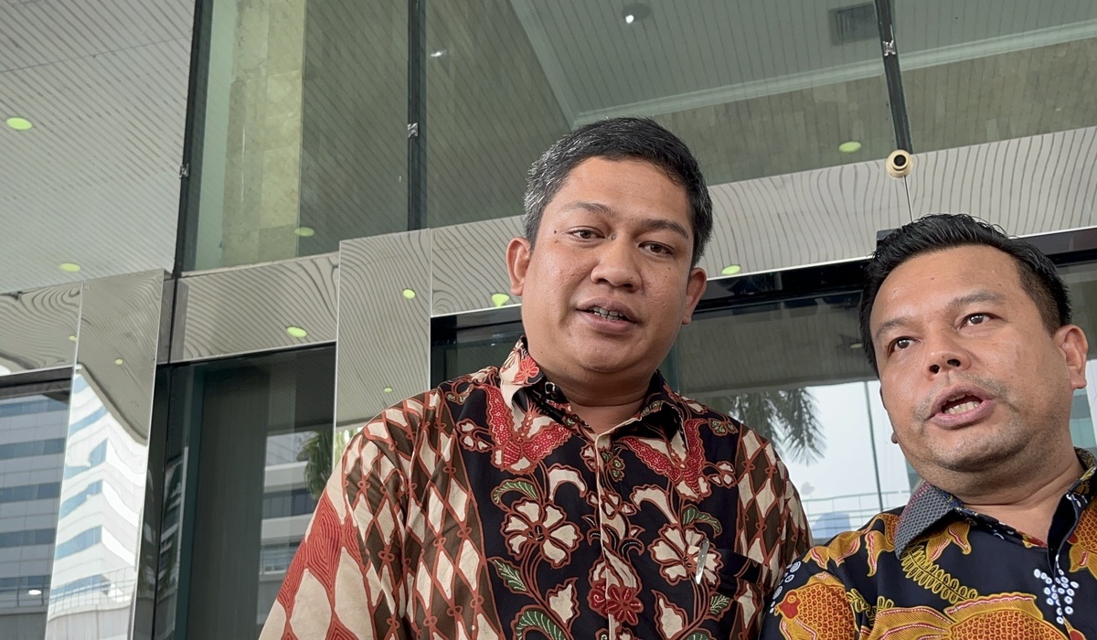 Anggota tim pengacara Kader PDIP, Donni Tri Istiqomah, Army Mulyanto.