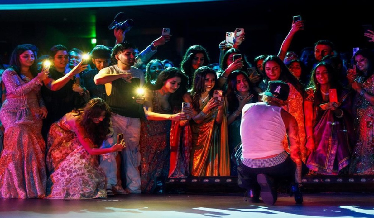 Justin Bieber saat tampil di sebuah pesta pranikah di India.