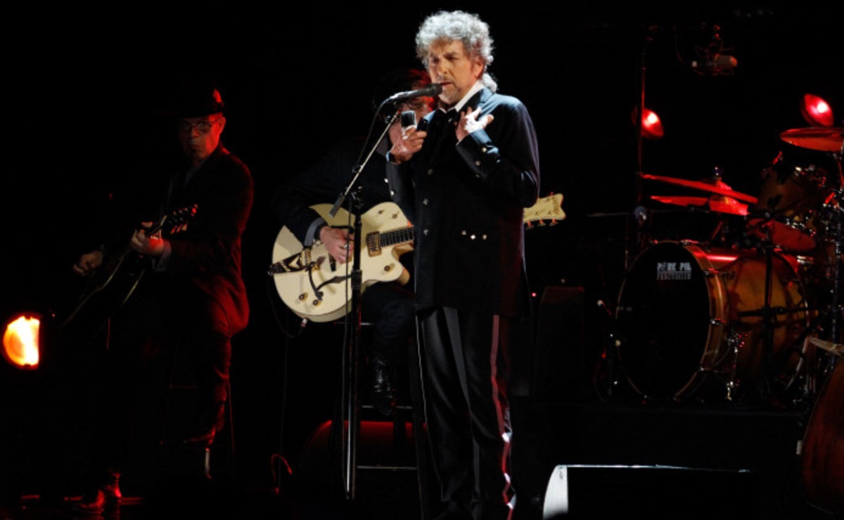 Penyanyi legendaris Bob Dylan berencana menggelar tur konser di Inggris pada akhir tahun ini.