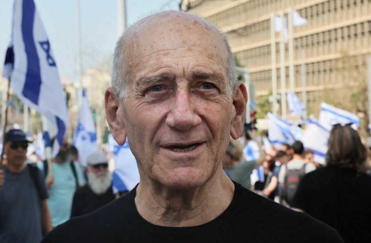 Eks PM Israel Ehud Olmert memperingatkan Benjamin Netanyahu tentang kemungkinan dikeluarkannya surat perintah penangkapan 