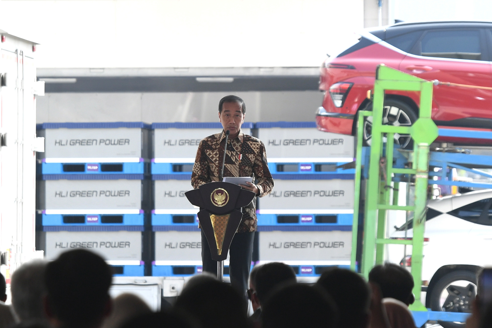 Presiden resmikan pabrik baterai HLI Green Power