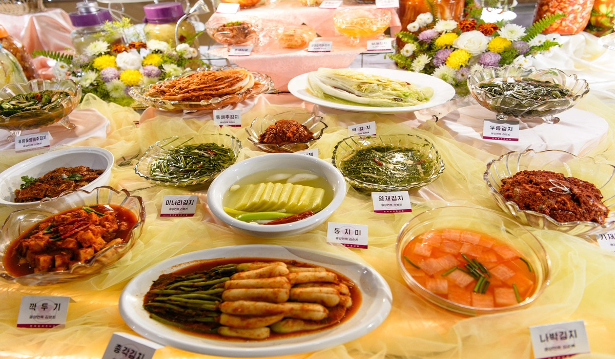 Ilustrasi--berbagai jenis kimchi